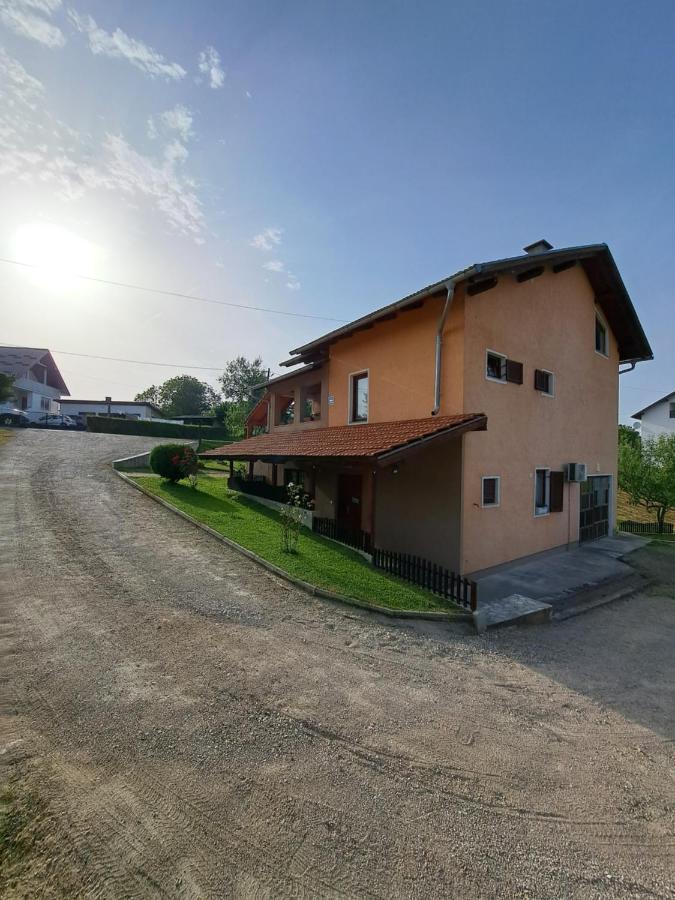 Apartman Morana Slunj Bagian luar foto
